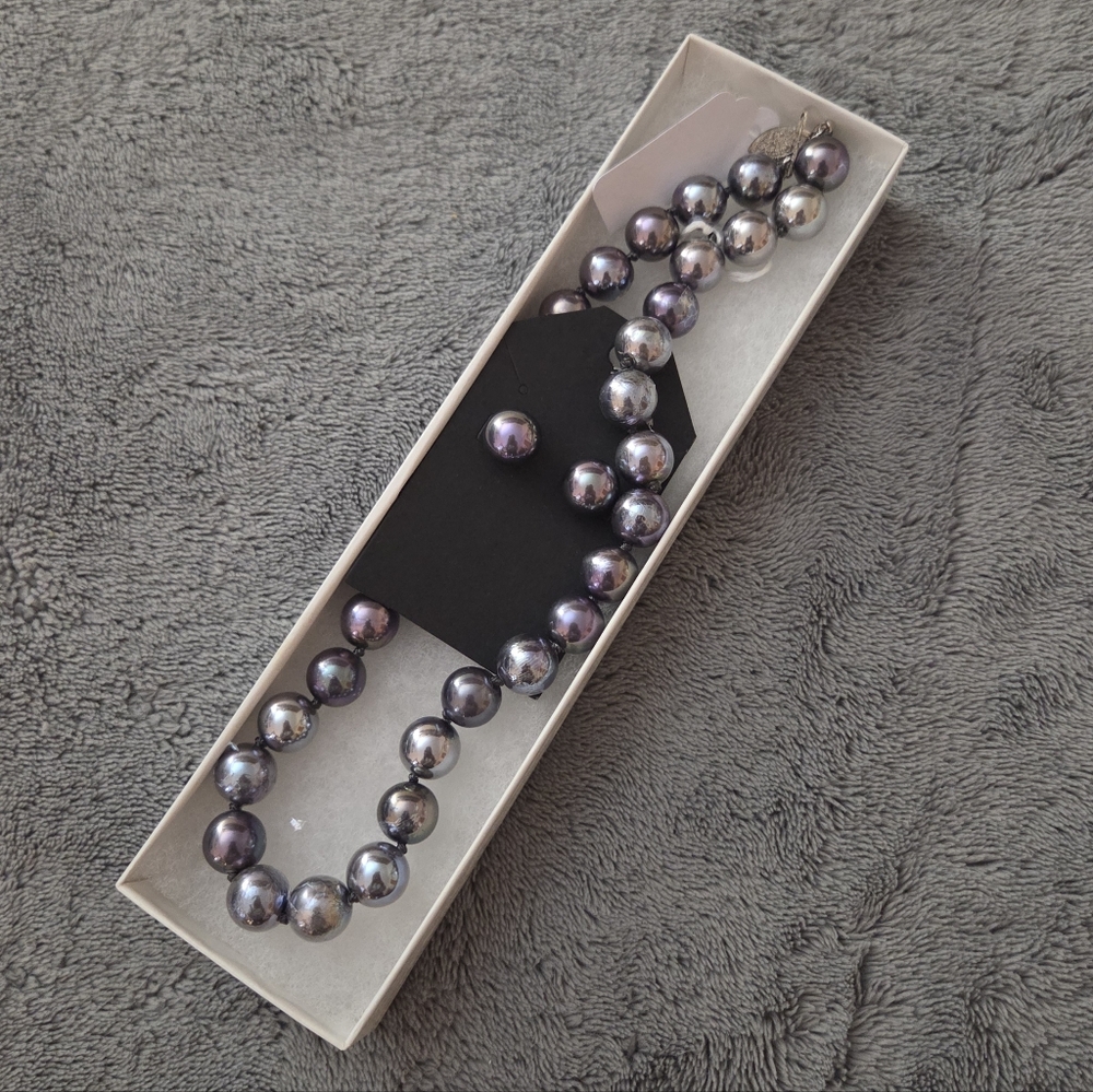 Silver and Purple Faux Pearl Necklace and Earring Set NWT Kohl's - Picture 6 of 6